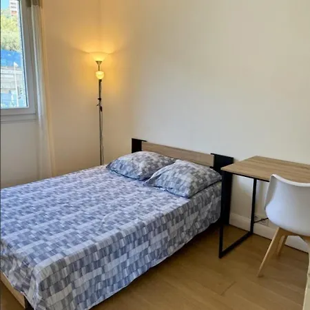 Peaceful Garden View, 20 Min From * Nice