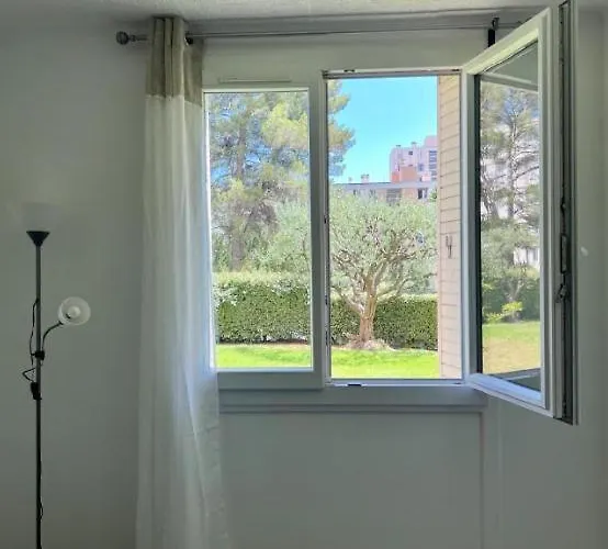 Appartement Peaceful Garden View, 20 Min From